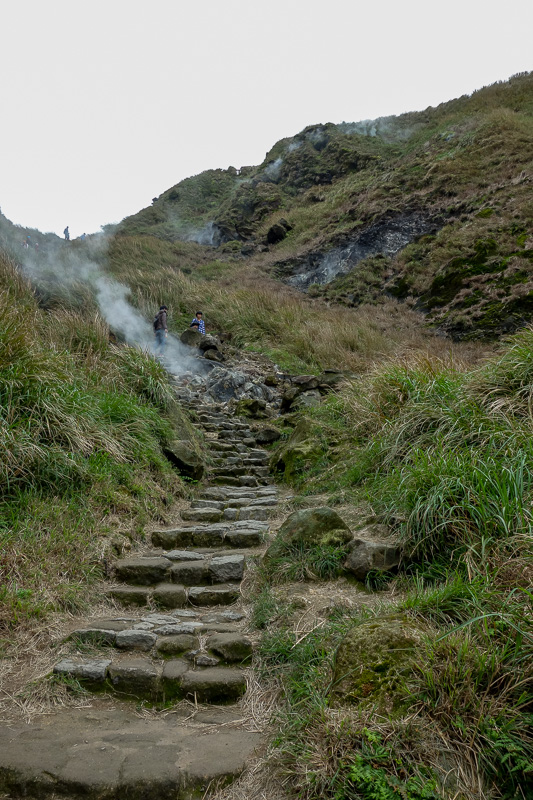 Taiwan-Taipei-Hiking-Yangmingshan - More steam or gas or whatever it is.